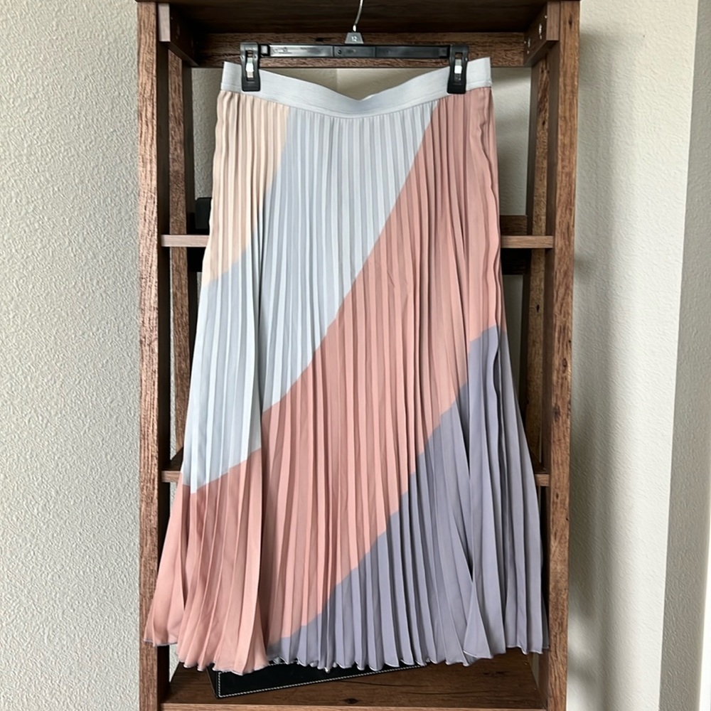 Colorful Pleated skirt